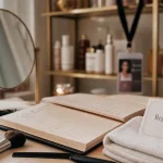regard glamour Montauban : carte “Regard Glamour” et accessoires de maquillage